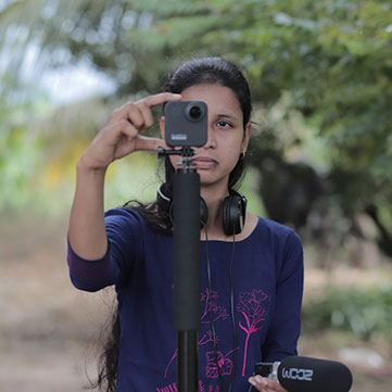 Lenovo New Realities Ashwini Doddalingappanavar setting up camera