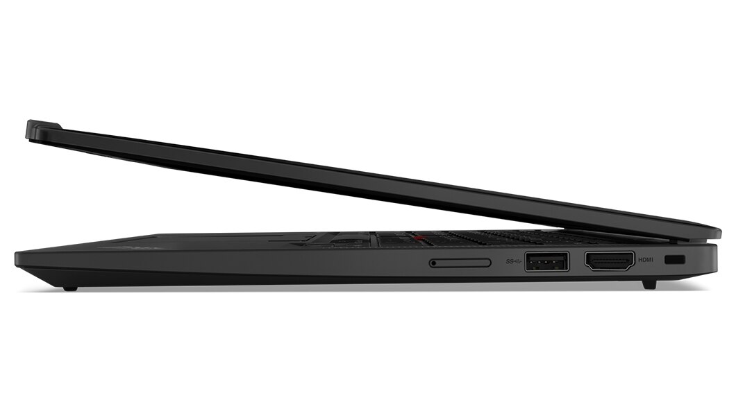 Gros plan au niveau des yeux du côté droit d’un portable ThinkPad X13 Gen 4 ouvert juste à 20°