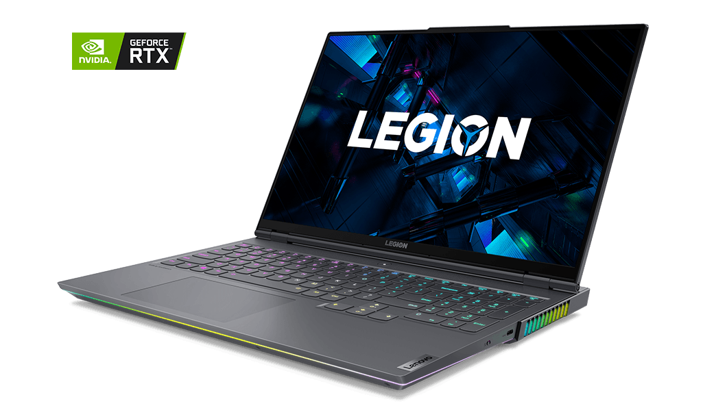 Vista frontal desde un ángulo derecho de la laptop gamer Lenovo Legion 7 Gen 6 (16'', Intel) abierta a poco más de 90°