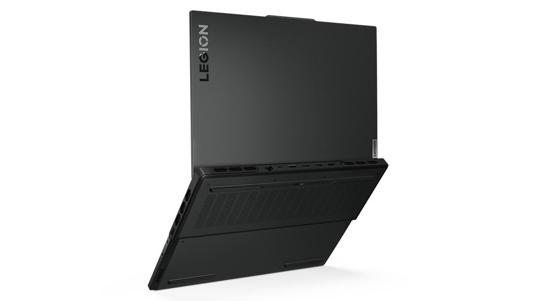 Vue arrière du portable de gaming Lenovo Legion Pro 7 Gen 8 (16