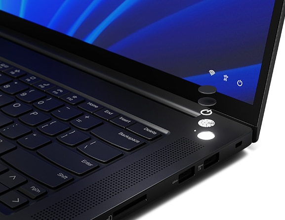 Vista esplosa del pulsante di accensione sulla workstation portatile Lenovo ThinkPad P1 di quinta generazione con diversi livelli.