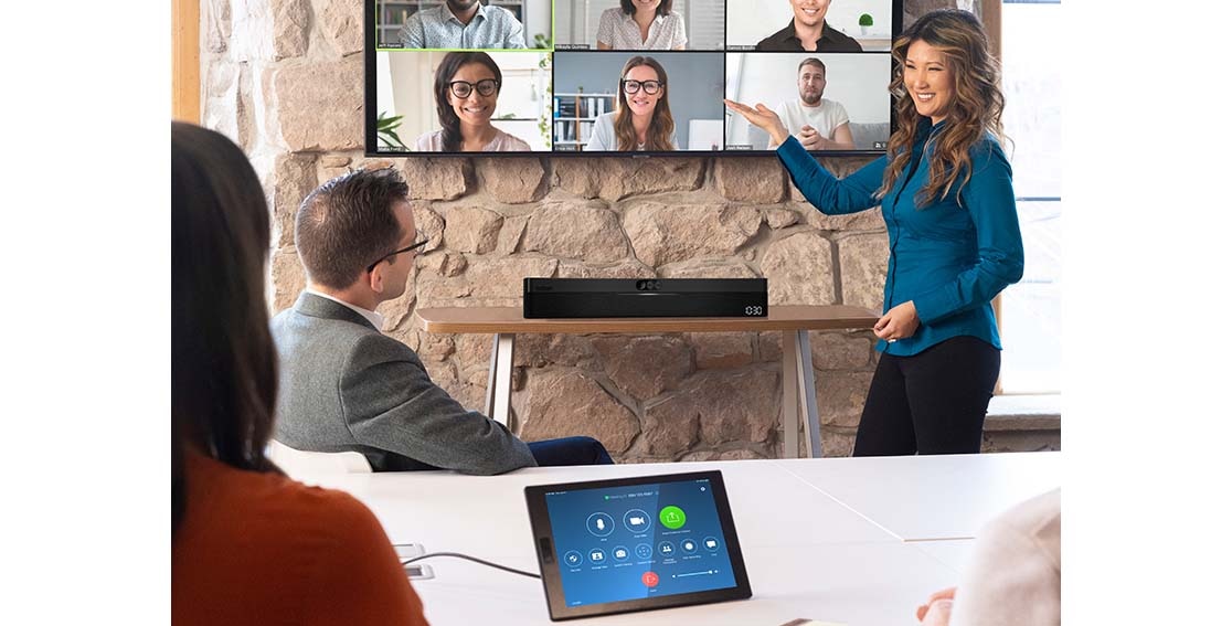 Zoom meeting in office using Lenovo ThinkSmart One Windows-based collaboration bar & Controller.