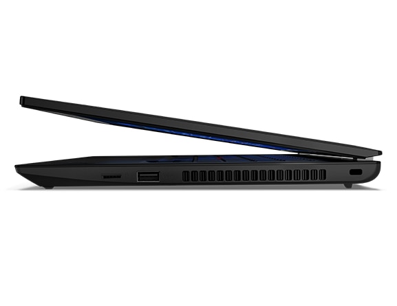 Vista laterale sinistra di Lenovo ThinkPad L14 di terza generazione (14'' AMD) leggermente aperto, con bordi del rivestimento superiore e porte