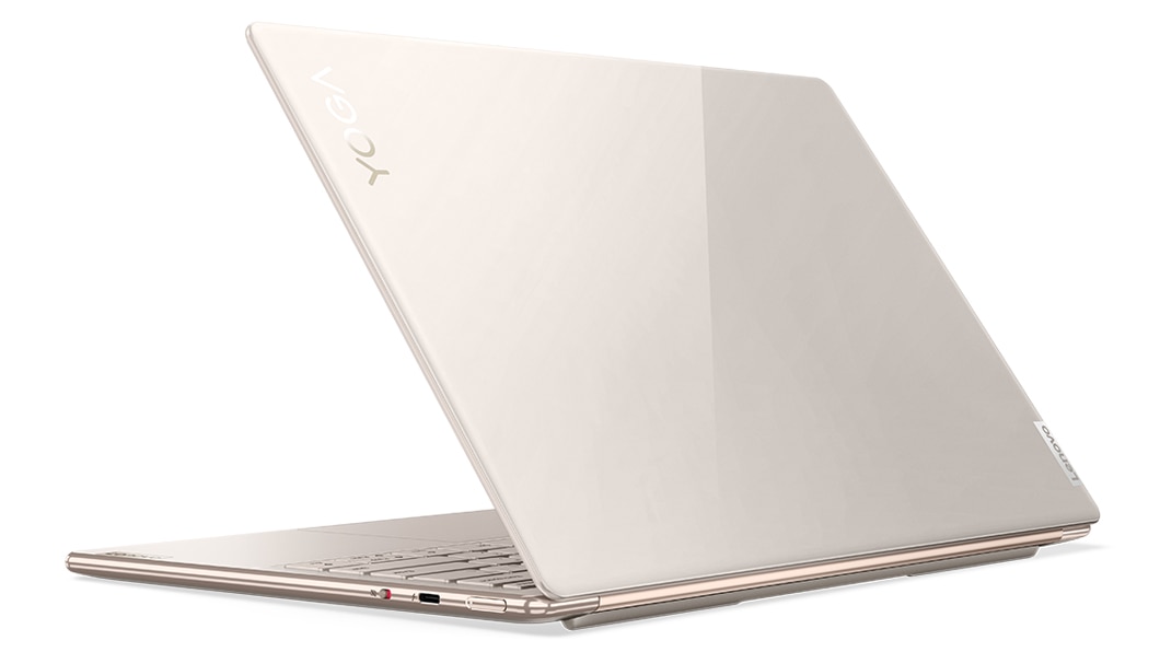 Vista posteriore leggermente angolare del notebook Lenovo Yoga Slim 9i di settima generazione (14