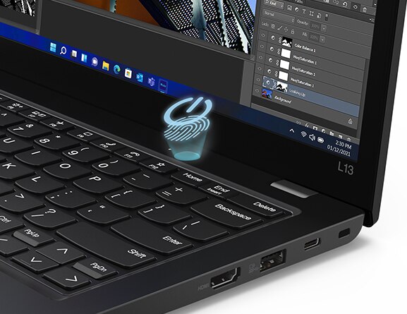 Vista in primo piano del lettore di impronte digitali del notebook ThinkPad L13 di terza generazione