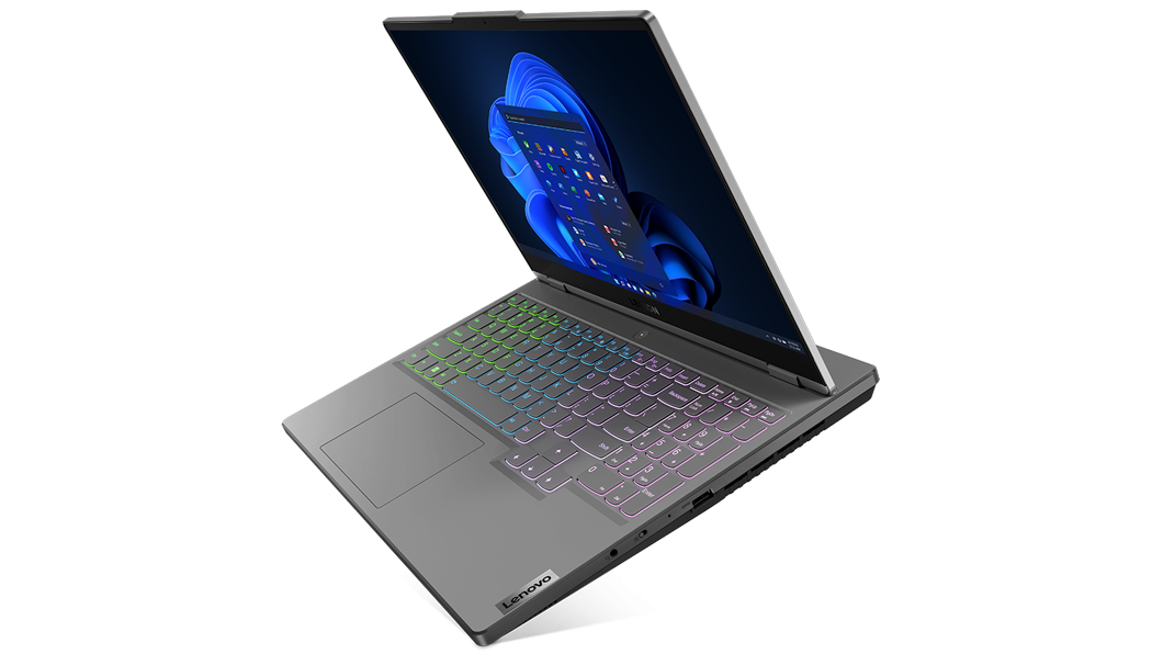 Imagen del lateral derecho de la portátil para juegos Lenovo Legion 5i 7ma Gen (15.6”, Intel) en color Storm Grey abierta a 90°; la retroiluminación del teclado es opcional