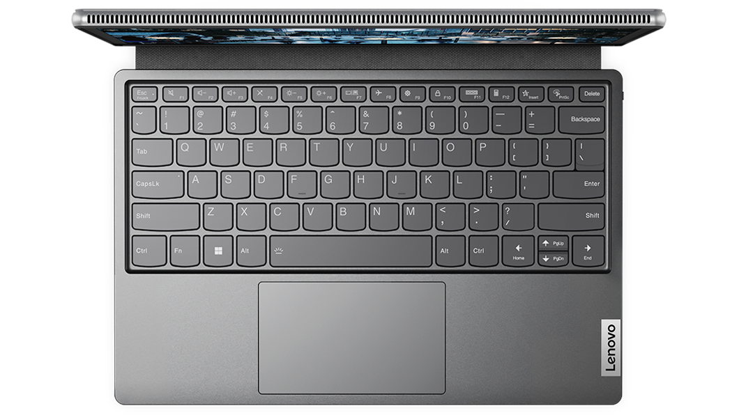 Vista dall'alto di IdeaPad Duet 5i in modalità notebook, che mostra la tastiera e il touchpad