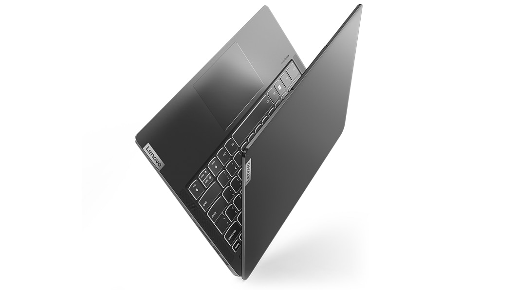 Notebook Lenovo IdeaPad 5i Pro di settima generazione in Stone Blue aperto a 130° in equilibrio sull'angolo posteriore destro.