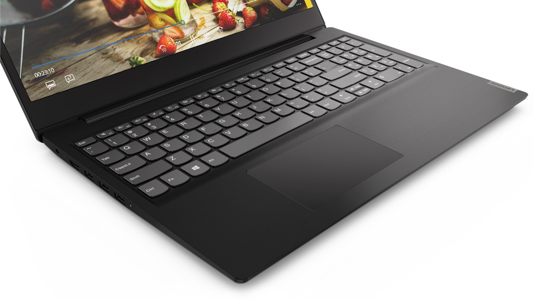 Lenovo Ideapad S145 (15, AMD), con tastiera e trackpad