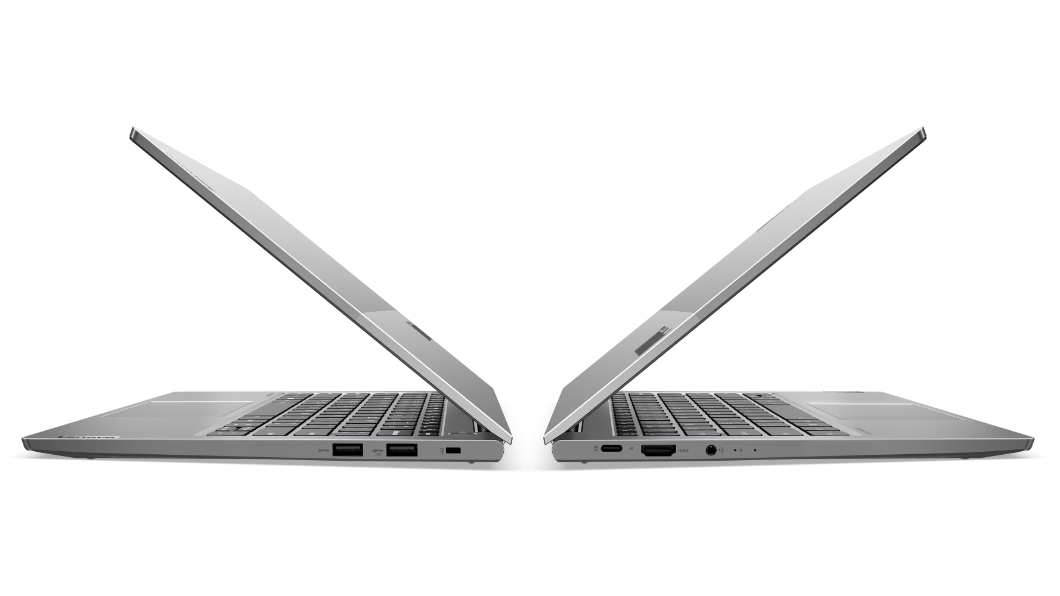 Høyre og venstre side av to bærbare PC-er av typen Lenovo ThinkBook 13s Gen 3 (13