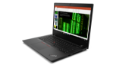 Vignette : Ordinateur portable Lenovo ThinkPad L14 Gen 2 (Intel) orienté vers l’avant ouvert à 90 degrés, incliné pour afficher les ports du côté droit.