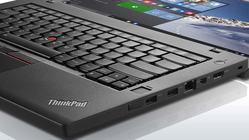 Lenovo ThinkPad T460p Right Side Ports and Fingerprint Reader Detail