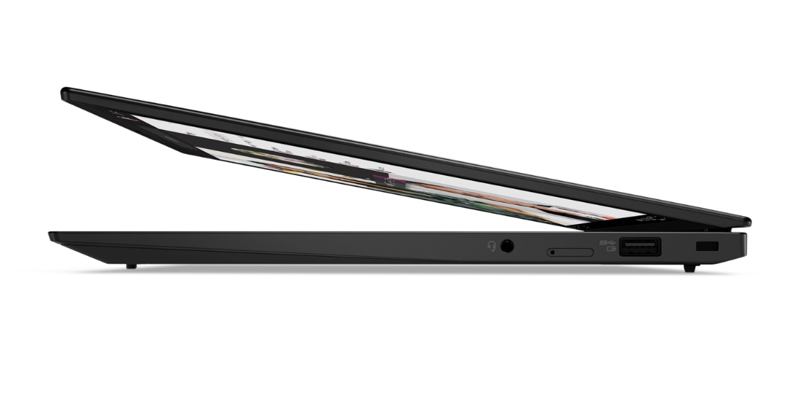 Vista del perfil derecho de la computadora portátil ThinkPad X1 Carbon 9na Gen abierta a 20°