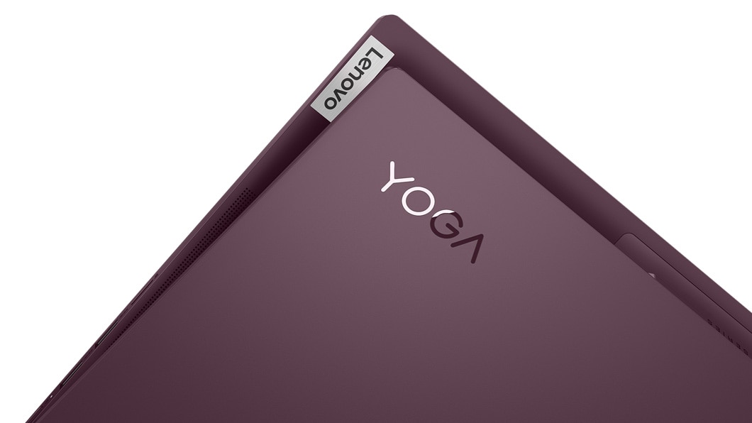 Lenovo Yoga Slim 7 (14, AMD) en color orquídea mostrando la marca Yoga