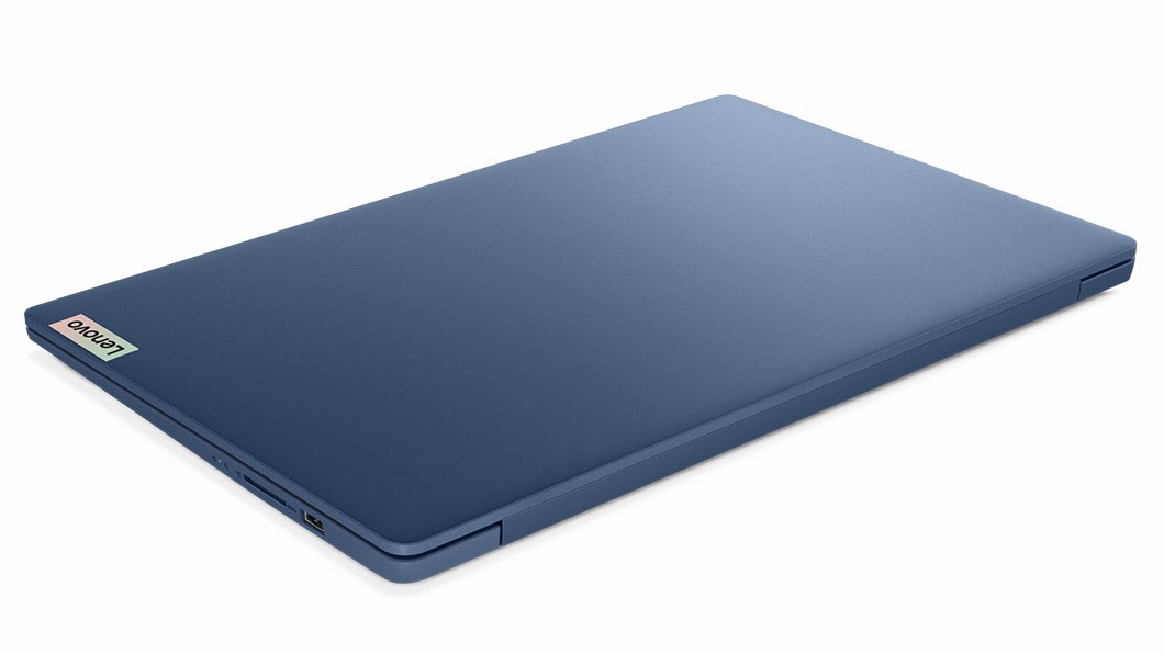 Toppdekselet til den bærbare PC-en Lenovo IdeaPad Slim 3i Gen 8 i Abyss Blue.