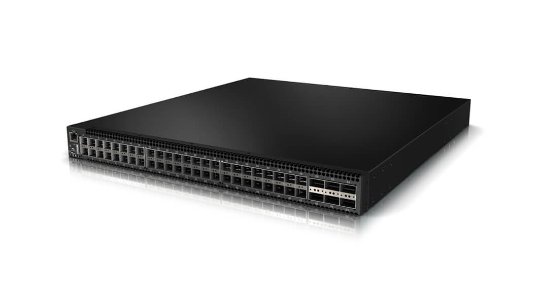 Lenovo RackSwitch G8272 Front Left Side View