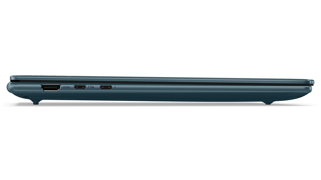 Vista de perfil lateral de los puertos laterales del portátil Yoga Pro 7i Gen en color Tidal Teal
